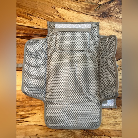 Kea Babies Portable Change Pad - New Never Used - Picture 10 of 15